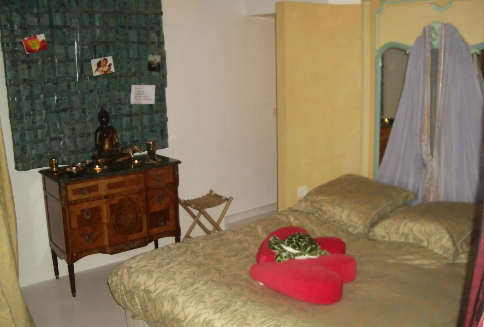 Appartement 8 Place Du Tertre Parijs Frankrijk